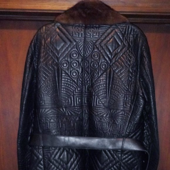 Gianni Versace - Picture 2 of 9